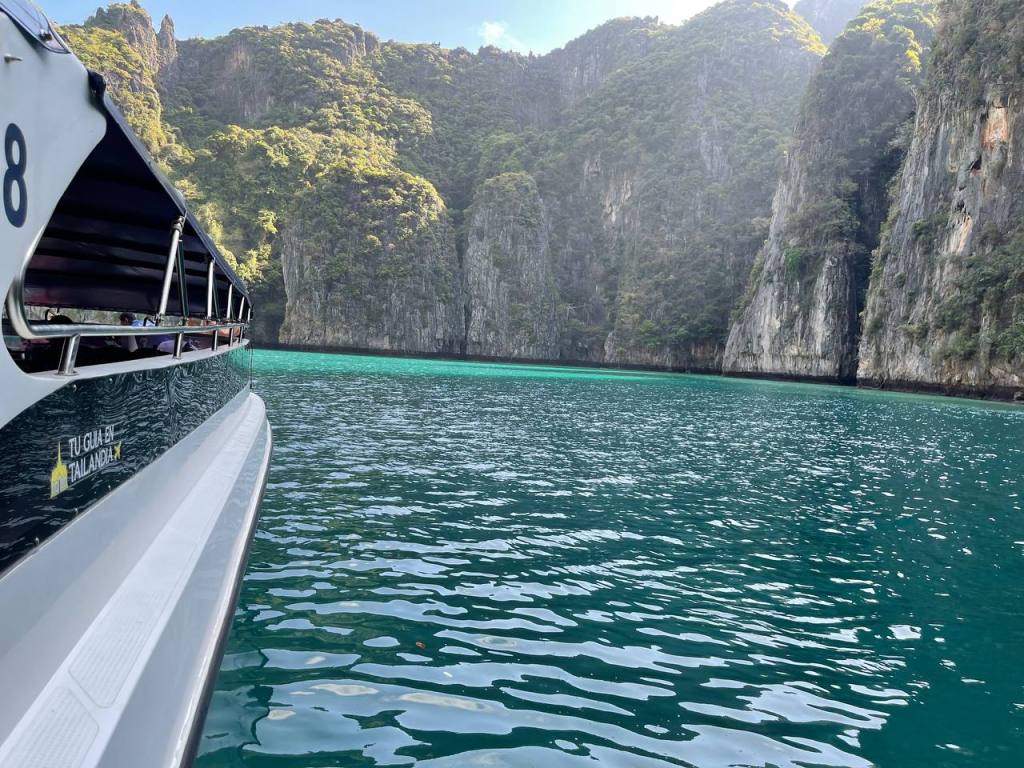 Te ofrecemos los mejores Tours en Español partiendo desde Phuket.