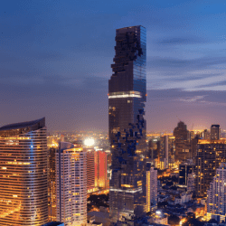bangkok skyline noche rascacielos iluminados