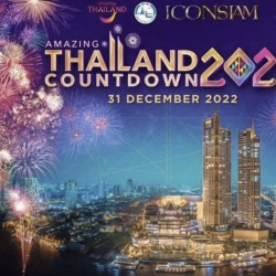 Fuegos artificiales para iluminar el rio Chao Phraya de Bangkok en la vispera de Ano Nuevo