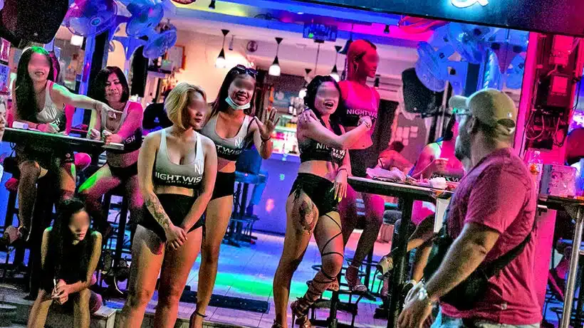 Prostitucion en Tailandia Proponen un nuevo proyecto de ley para legalizar el trabajo sexual.