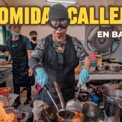 PUESTOS DE COMIDA CALLEJERA EN BANGKOK que no puedes perderte